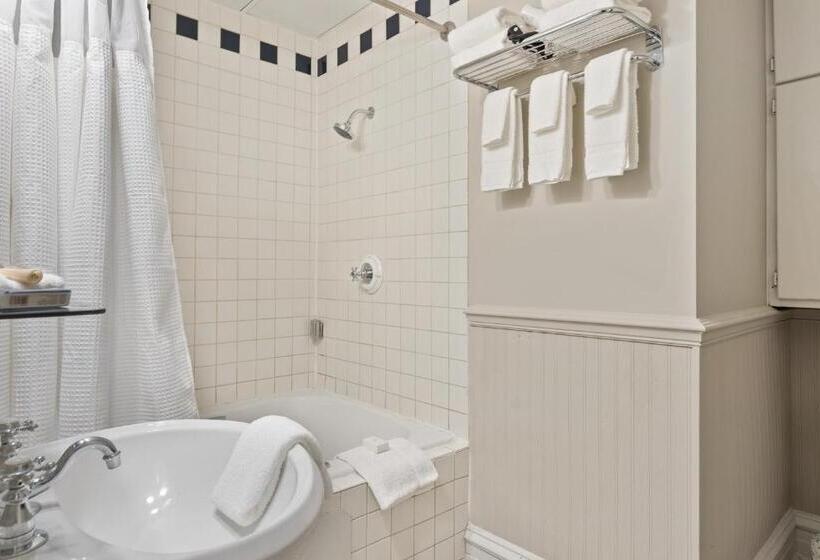 فندق The Audubon Inn Llc