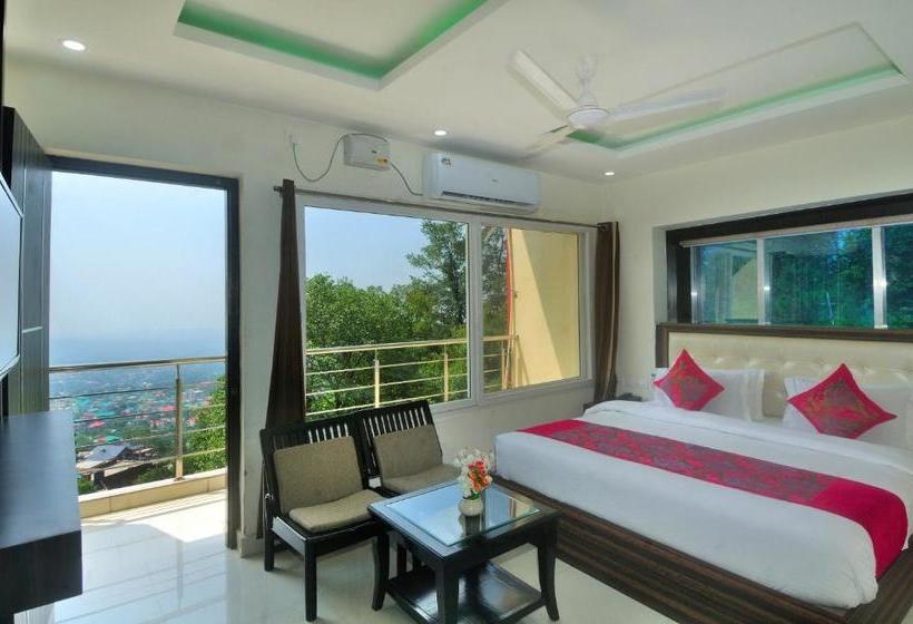 Отель La Riqueza Bliss Valley Mountain View Rooms Near To Mall Road