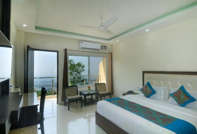 Отель La Riqueza Bliss Valley Mountain View Rooms Near To Mall Road