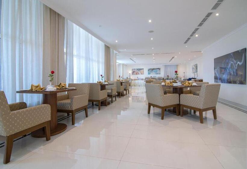 The Gate Hotel And Apartments