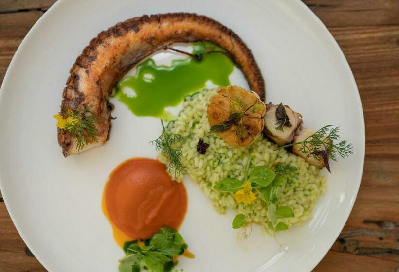 ホテル The One Resort Zanzibar