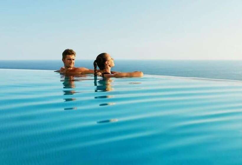 هتل Triton Prestige Seaview And Spa