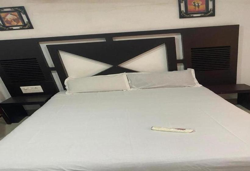 Отель Vaccinated Staff  Oyo 80960 Seaside Regency