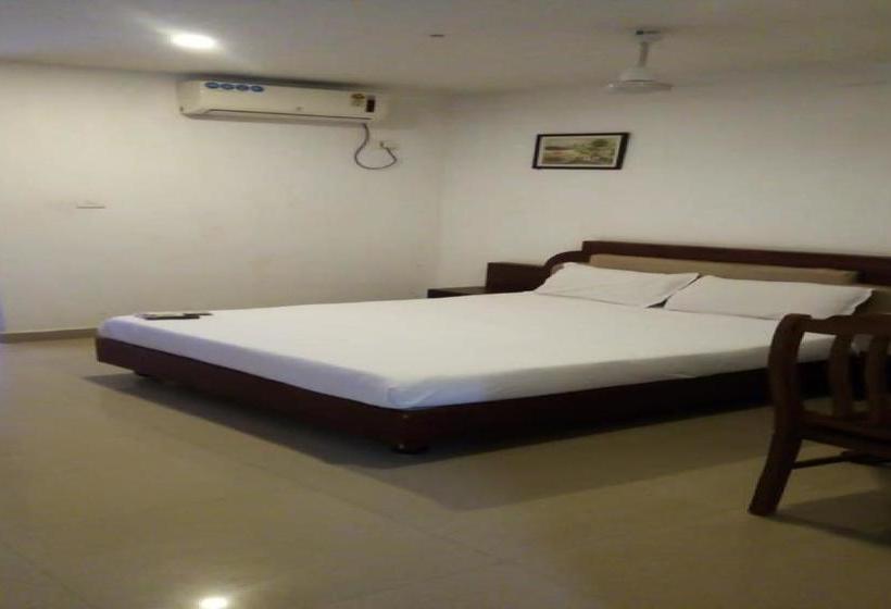 Отель Vaccinated Staff  Oyo 80960 Seaside Regency