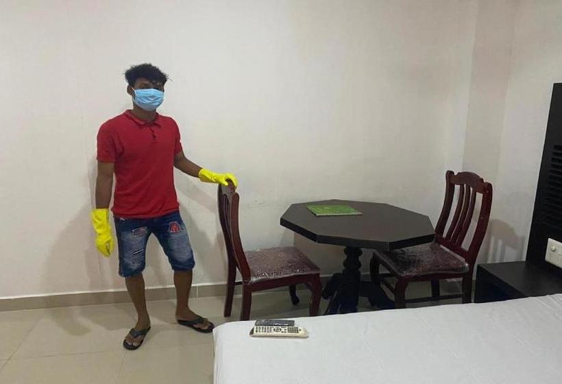 Отель Vaccinated Staff  Oyo 80960 Seaside Regency