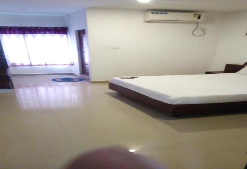 Отель Vaccinated Staff  Oyo 80960 Seaside Regency