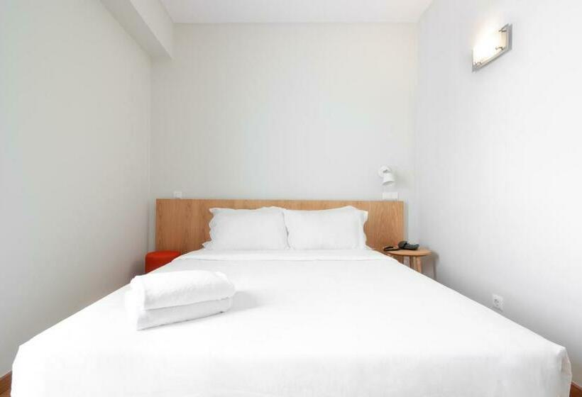 בית מלון כפרי Whe