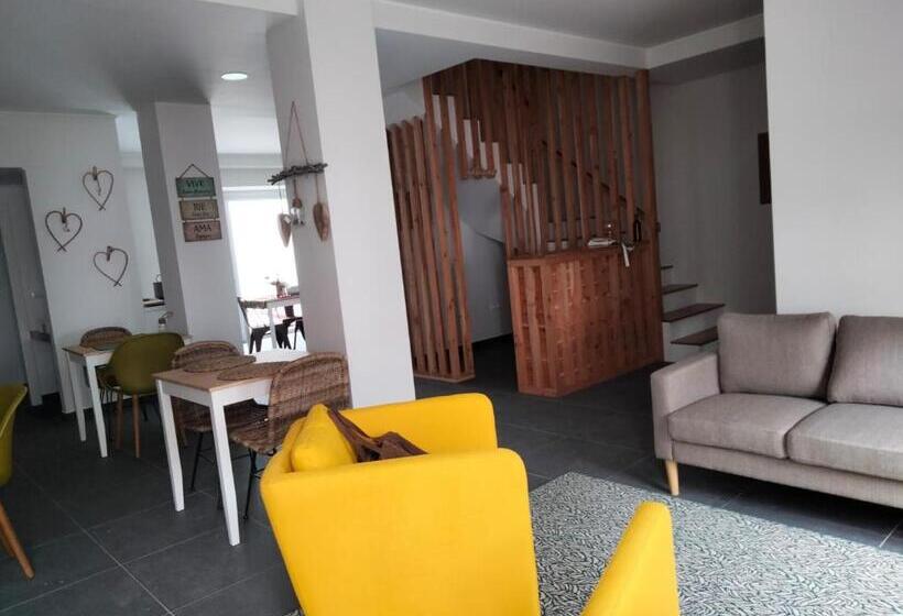 Largo Bispo Boutique Hostel