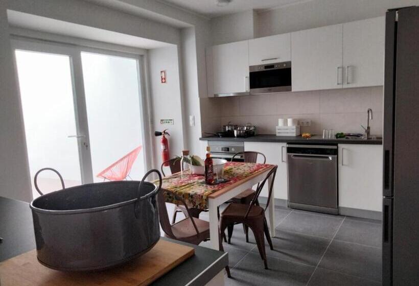 Largo Bispo Boutique Hostel