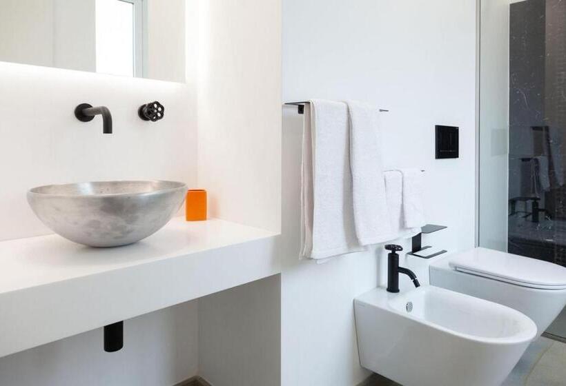 Maina Country Resort