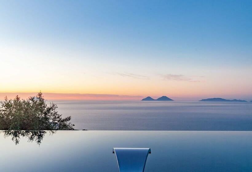 Maina Country Resort