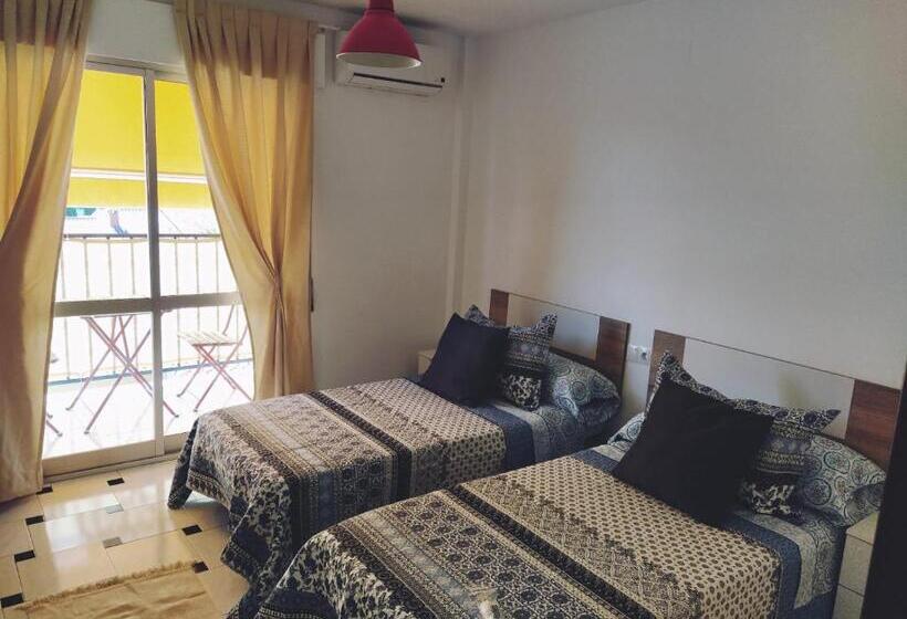 Monísimo Pensión Rincón De La Victoria