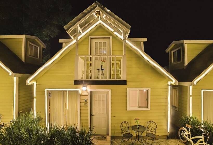 بنسيون Cabañas Salamandras Avándaro