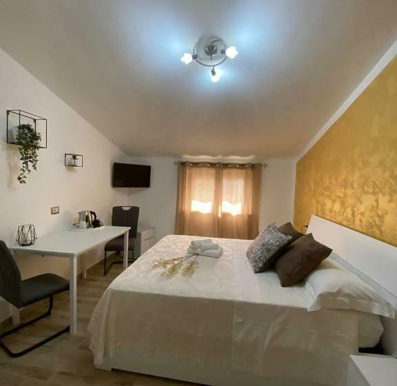 بنسيون Cadoni Guest House