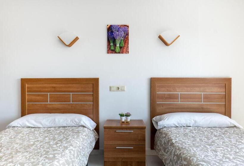 پانسیون Galerna Hostal