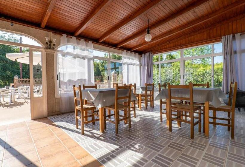 پانسیون Galerna Hostal