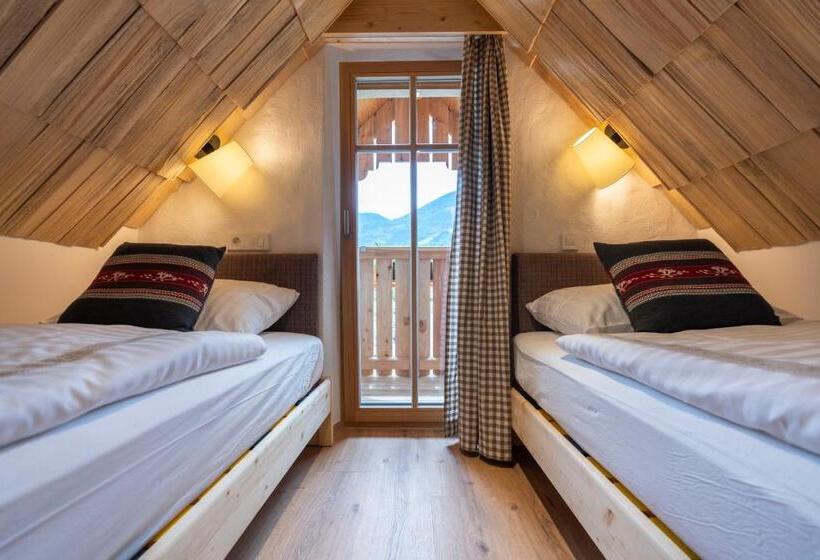 پانسیون Guesthouse & Camping Danica Bohinj