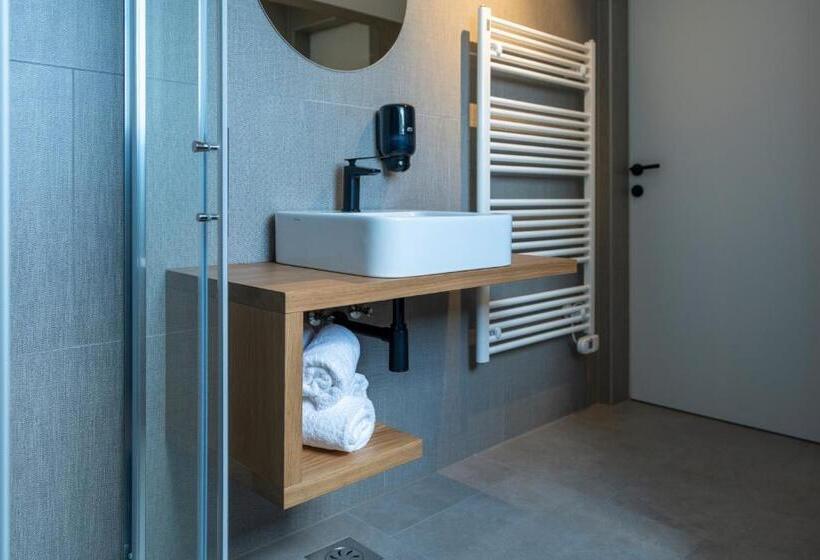 پانسیون Guesthouse & Camping Danica Bohinj