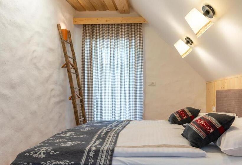 پانسیون Guesthouse & Camping Danica Bohinj