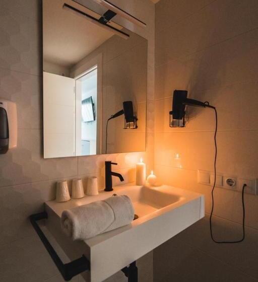 بنسيون Hostal Comfort Suites