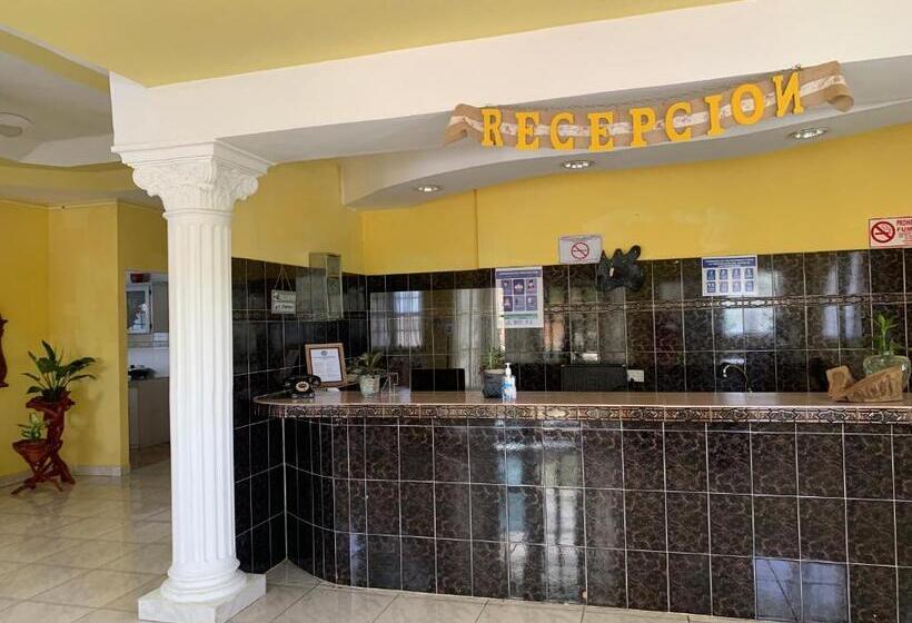 بنسيون Hostal Familiar Villa Nome