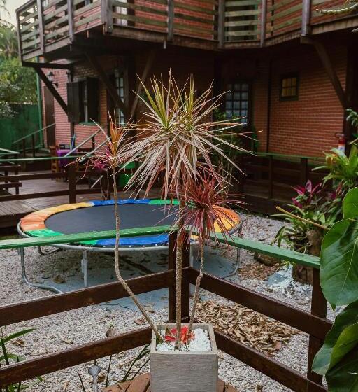 膳宿费 Pousada Maná