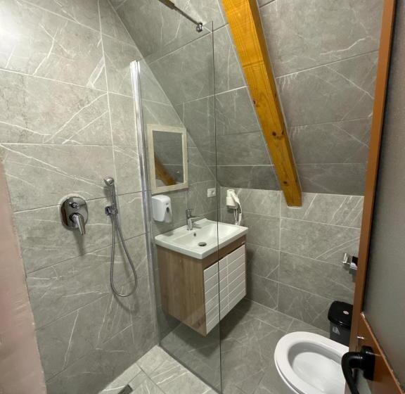 膳宿费 Royal Land