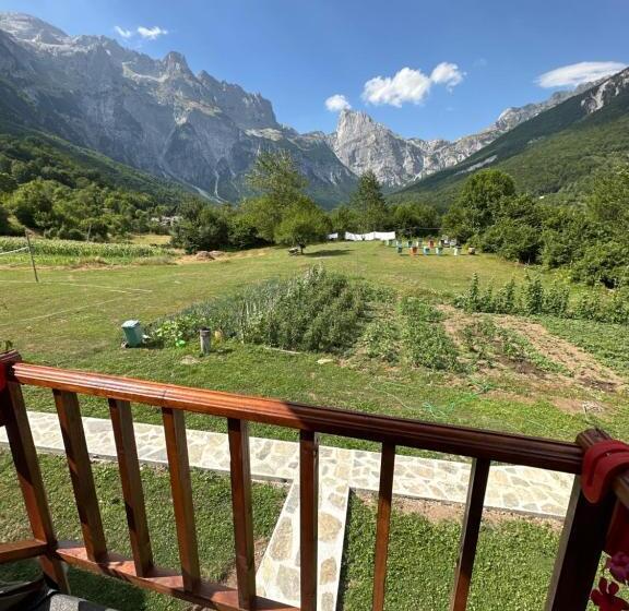 膳宿费 Royal Land