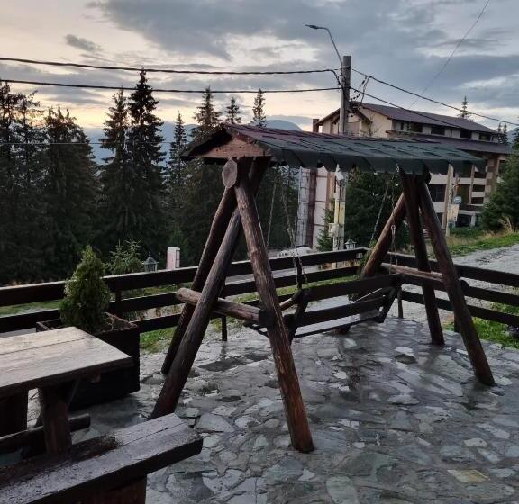 ペンション Sport Avalanche