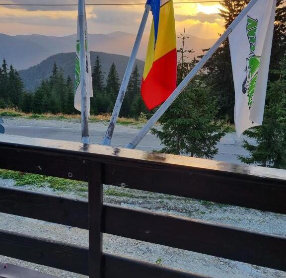 ペンション Sport Avalanche