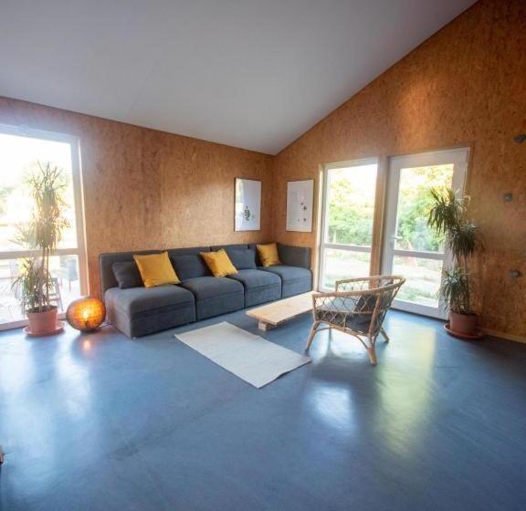 Hostel Oder Ferienwohnung 1 16 Personen Im Blauen Haus