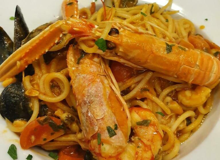 ベッドアンドブレックファースト Alla Frasca