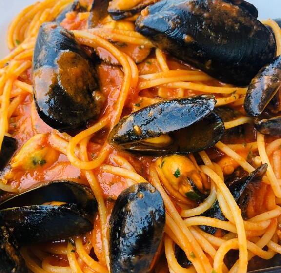 ベッドアンドブレックファースト Alla Frasca