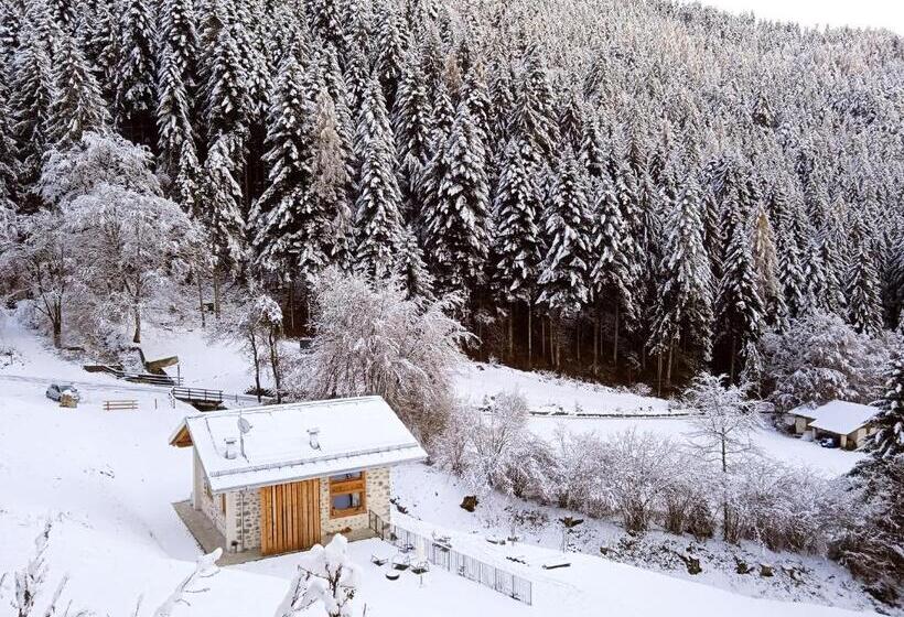 مبيت وإفطار Chalet Noèr