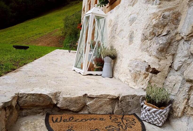 مبيت وإفطار Chalet Noèr