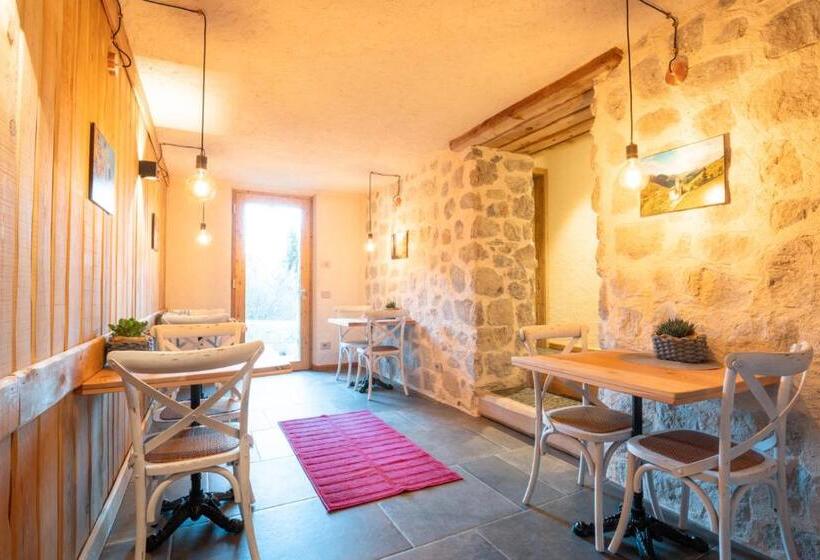 مبيت وإفطار Chalet Noèr