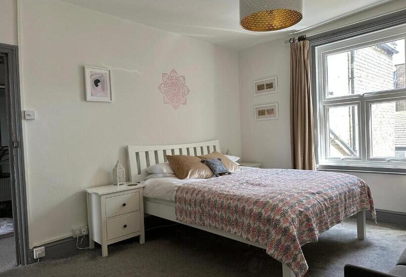 مبيت وإفطار Cloudzen