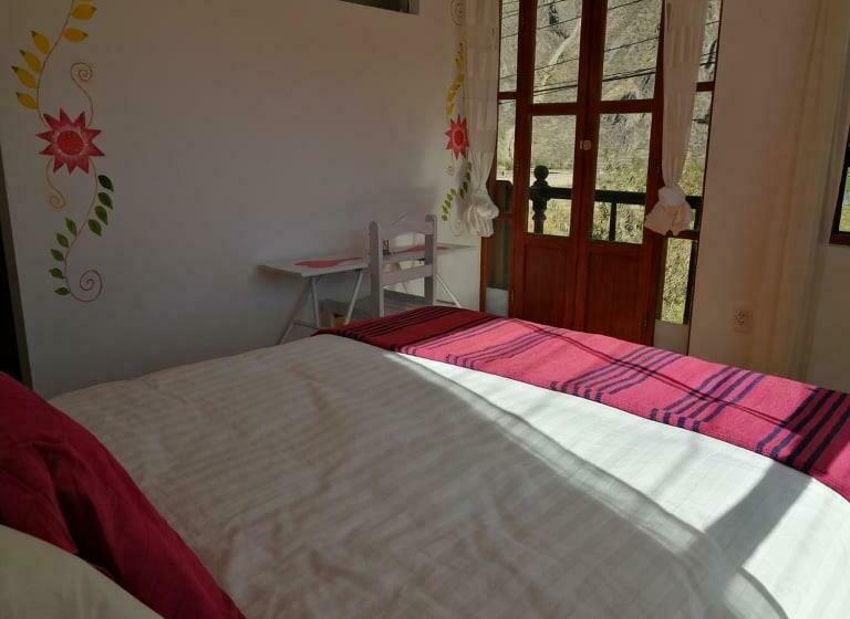 تختخواب و صبحانه Hostal Chaska Wasi