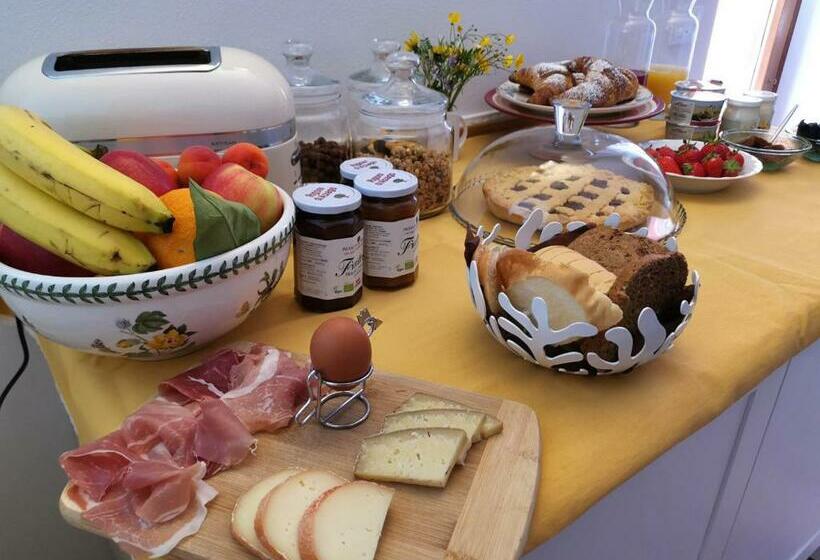 住宿加早餐  Larici Rooms