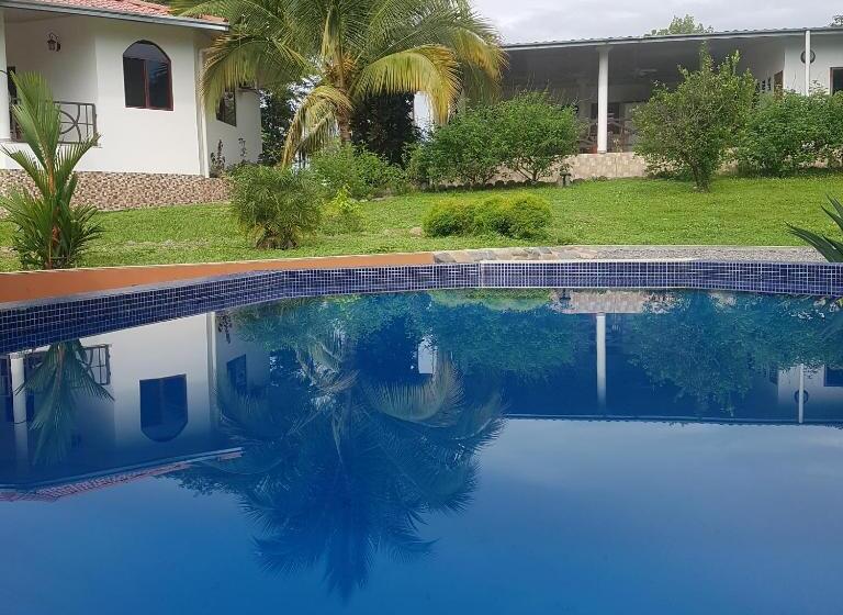 ベッドアンドブレックファースト Magic Mountain Lodge