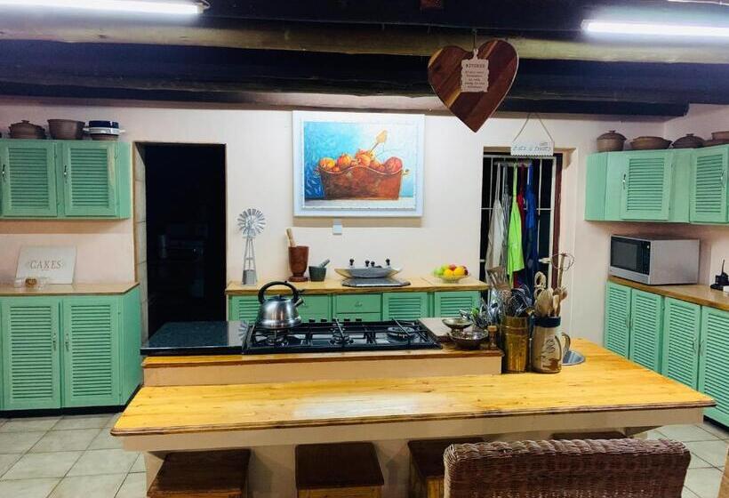 צימר Oppiplasie Guest House & Spa