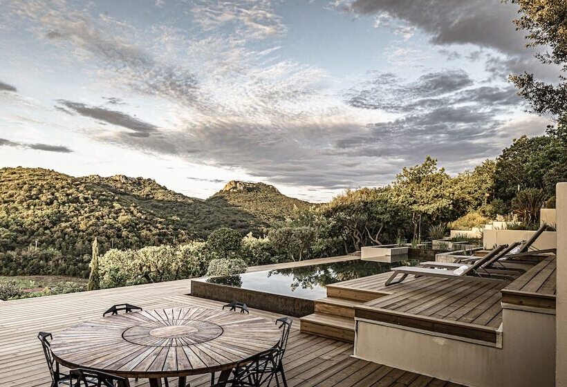 مبيت وإفطار Souki ~ Lodges & Spa