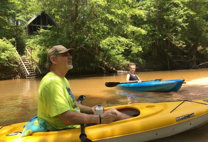 민박 The Meadow Cabin