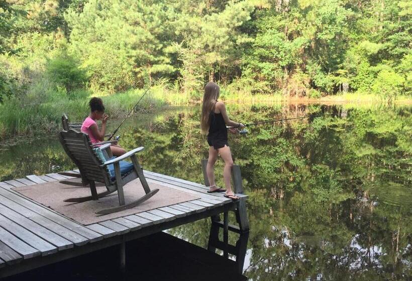 민박 The River Chalet