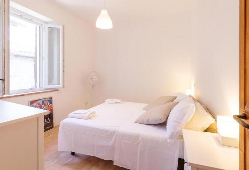 مبيت وإفطار Un Posto