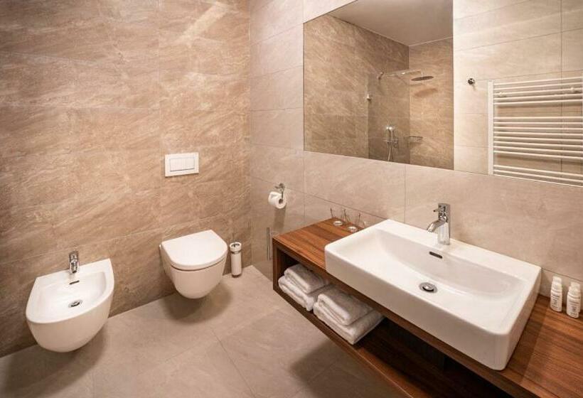 مبيت وإفطار Vila Eva