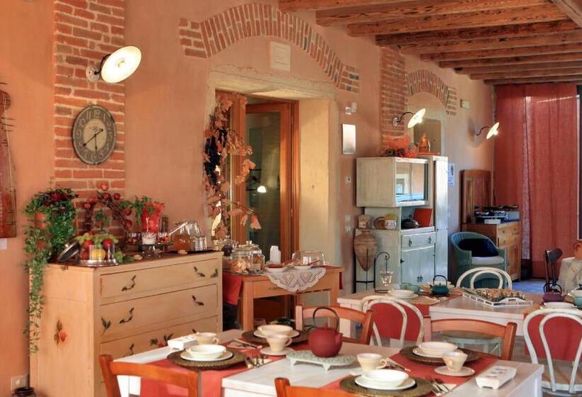 Отель Agriturismo Monte Degli Aromi