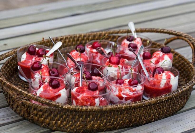 Отель Agriturismo Monte Degli Aromi