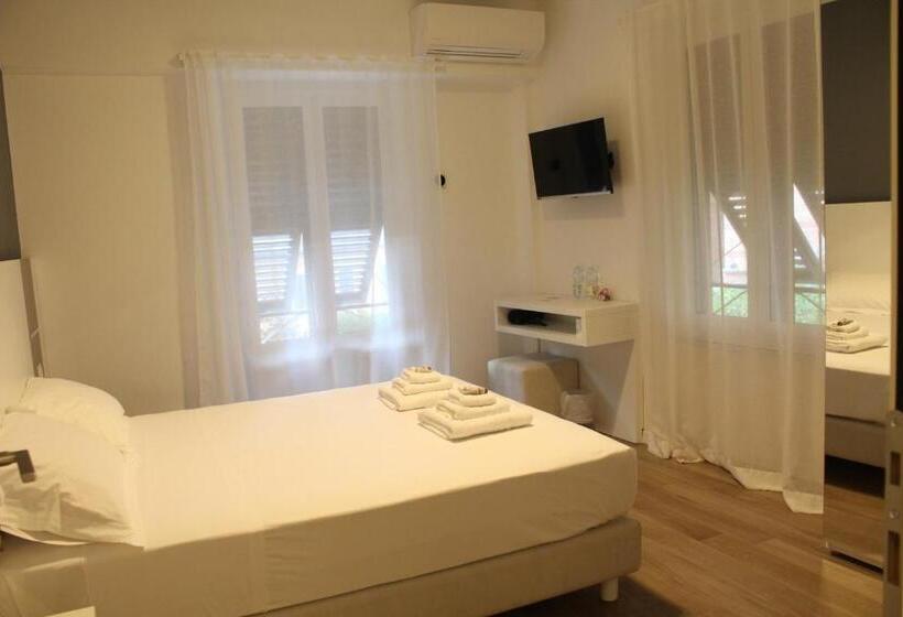 ホテル Albergo Augusta B&b