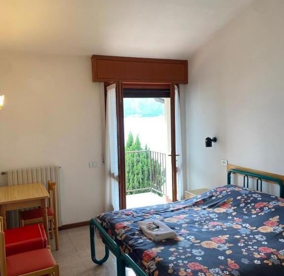 ホテル Albergo Campeggio Bommartini